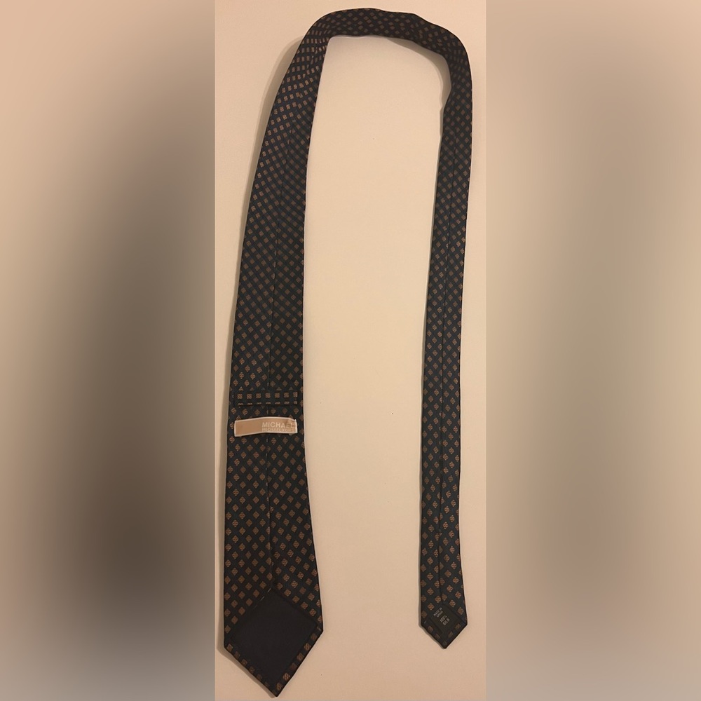 Michael Kors Elegant Black and Brown Geometric Tie